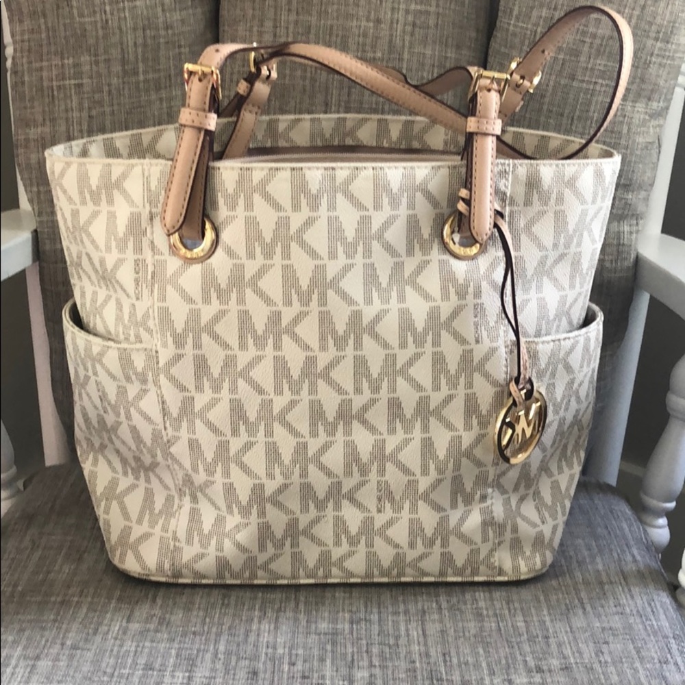 Michael Kors vanilla jet set tote